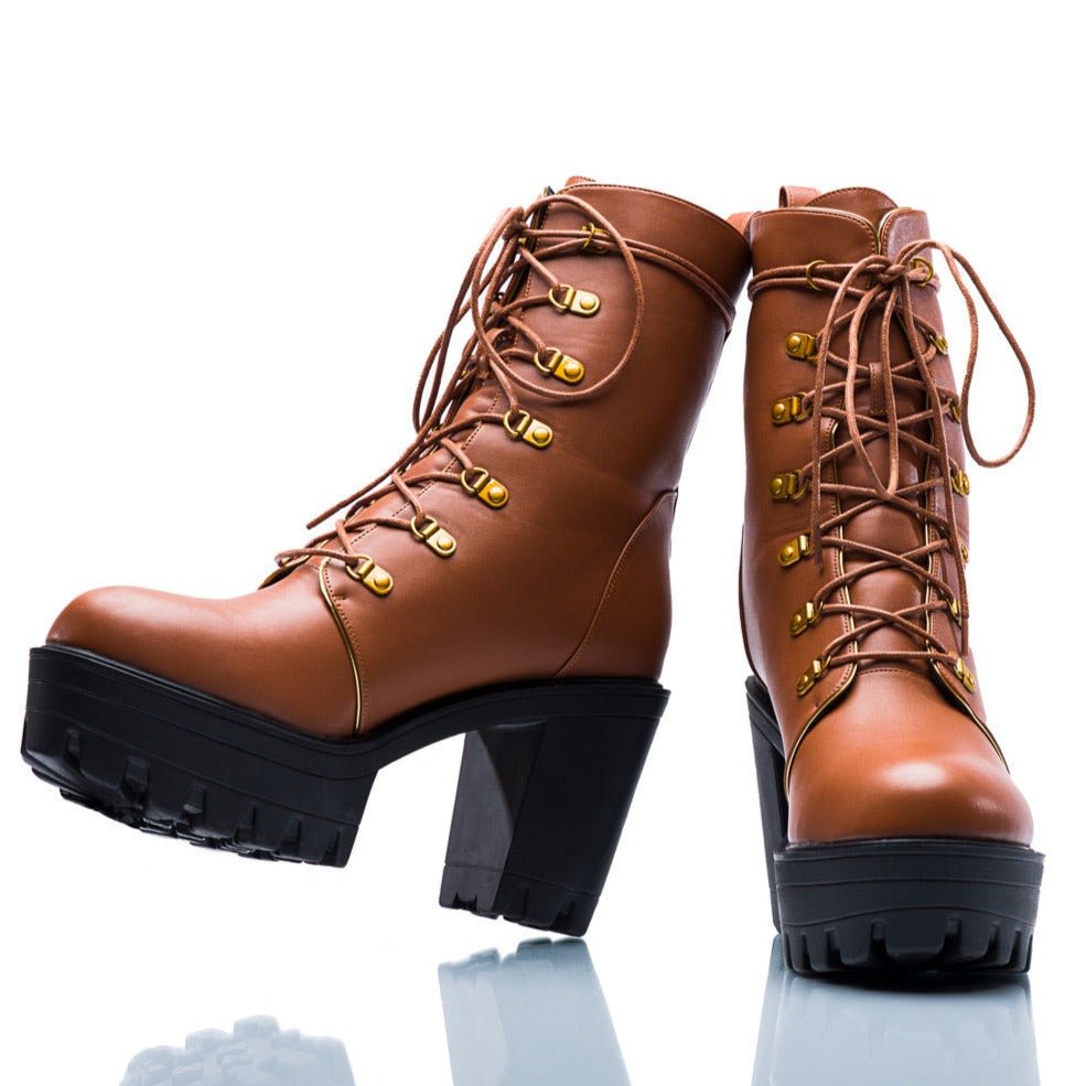 Women's Size 15 Boot Collection